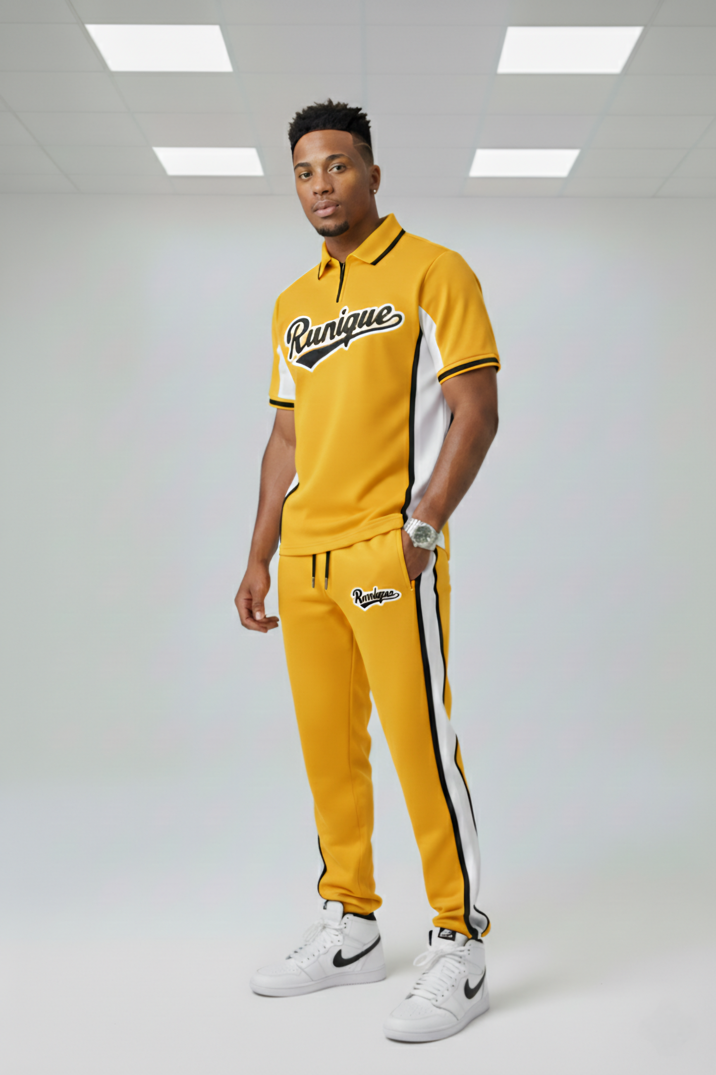 RUNIQUE Master Tracksuit – Golden Signature Edition